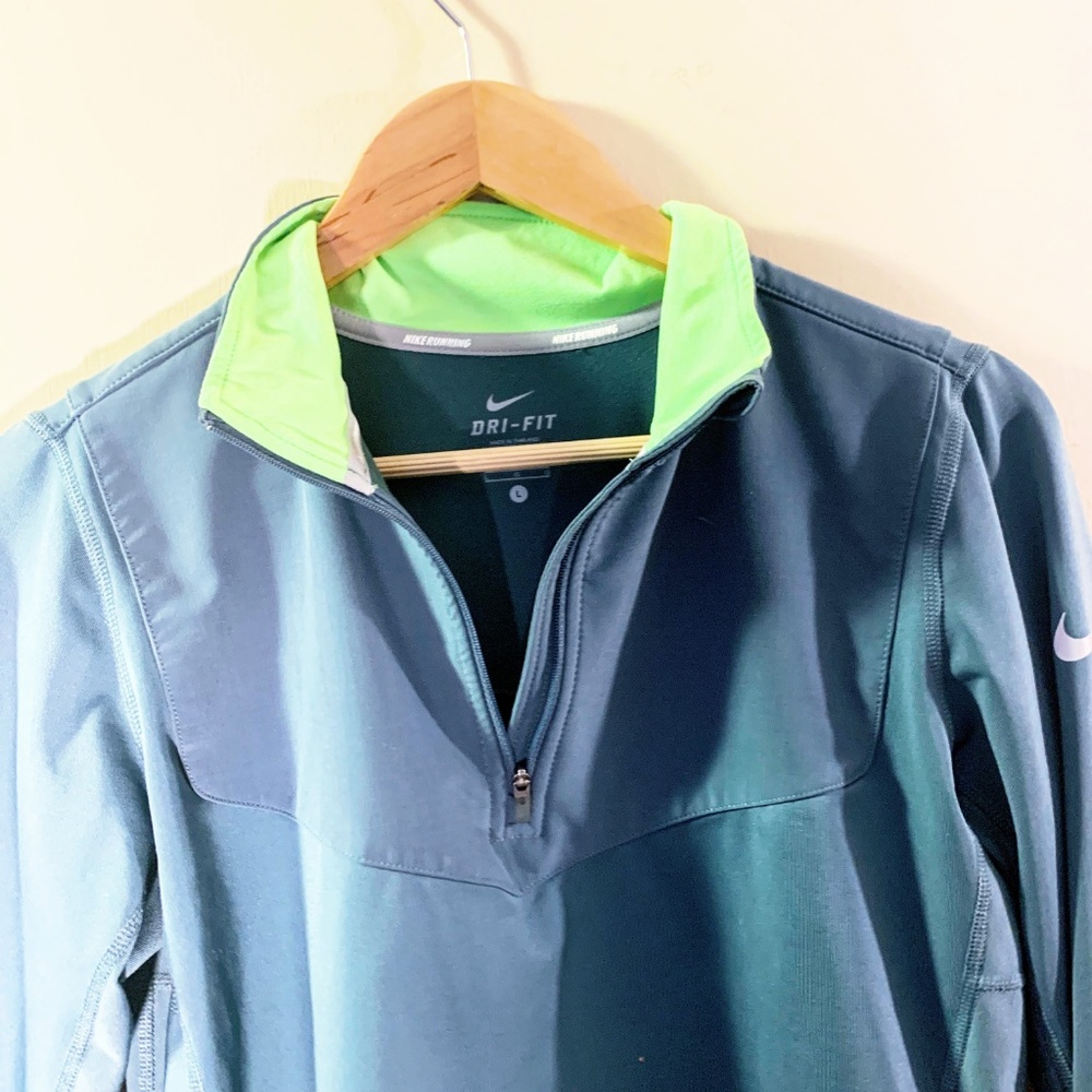 Nike DriFit Longsleve Top - Picture 2 of 4